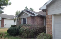 208 Juniper St, Georgetown, TX 78626