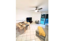 1020 Meridian Ave, Miami Beach, FL 33139