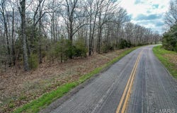 Highway AC, Lebanon, MO 65536