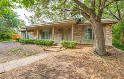 406 Dula Circle, Duncanville, TX 75116