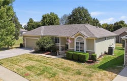 29419 Palmer Drive, Paola, KS 66071