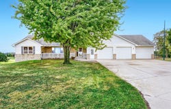 7030 Dahlgren Road, Chaska, MN 55318