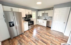 727 Powell St, PARIS, TN 38242