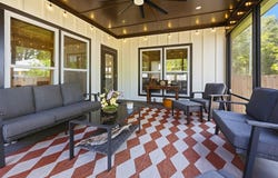 165 10th St, Apalachicola, FL 32320