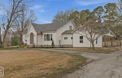 2005 Wood Street, Jonesboro, AR 72401
