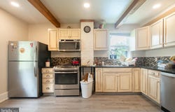 231 STATE Road, AVONDALE, PA 19311