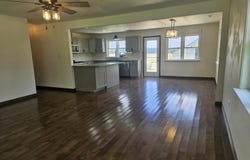 6305 State Route T, Birch Tree, MO 65438