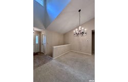 913 BAYBERRY Lane, Macomb, IL 61455