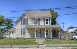 813 Lyon Street, Carthage, MO 64836