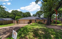 3908 Wakefield Dr, Tyler, TX 75701