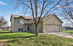 551 3rd Street S, Winsted, MN 55395