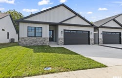 1711 Ambleside Drive, Springfield, IL 62711