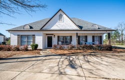 415 Olive Branch Way, OXFORD, MS 38655