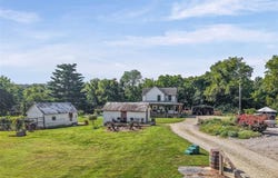 26066 Elsah Hills Drive, Dow, IL 62022