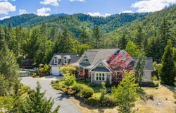 9220 Yank Gulch Road, Talent, OR 97540