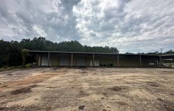 5879 Andrews Ave, Ozark, AL 36360