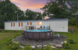 250 Violet Lane, Waldoboro, ME 04572