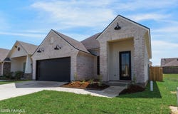 136 Lakes Edge Drive, Broussard, LA 70518