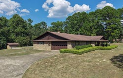 2115 E Pinecrest, Atlanta, TX 75551
