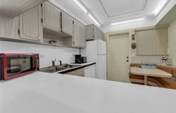215 SE 3rd Ave, Hallandale Beach, FL 33009