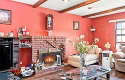 124 E Woodside Avenue, Patchogue, NY 11772