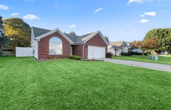 11204 Woodridge Lake Way, Louisville, KY 40272