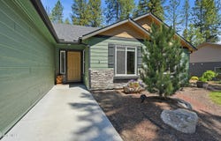 33 Parkland Dr, Blanchard, ID 83804