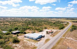 1055 S Smith Avenue, Hebbronville, TX 78361