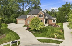 229 Eagle Cliff Cove, Huntertown, IN 46748