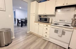15 Oak Neck Road, Hyannis, MA 02601