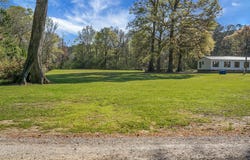 274 Rae Lane, Bonneau, SC 29431