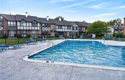 149 New Wickham Dr, Penfield, NY 14526