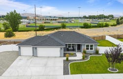 3304 Lapis Ln, Pasco, WA 99301