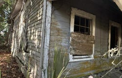 178 11th St, Apalachicola, FL 32320