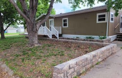 706 N Mallard Pl, Sioux Falls, SD 57107