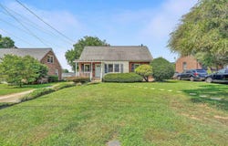 303 Valleydale Ave, Salem, VA 24153