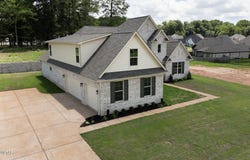 114 Westhaven Place, Jackson, TN 38305