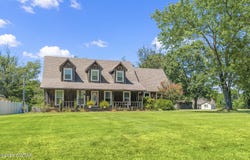 55 Evergreen Drive, Lexington, TN 38351