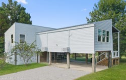 322 Tide Street, Waveland, MS 39576