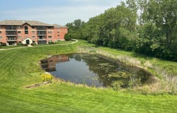 6840 W Winding Trail, Oak Forest, IL 60452
