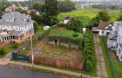 25-12 Mott Ave, Far Rockaway, NY 11691