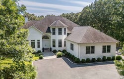 78 CHANNING CROSS, Hampton Bays, NY 11946