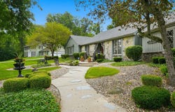7003 Balmoral Drive, Fort Wayne, IN 46804