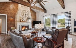 6137 Main, Mathis, TX 78368