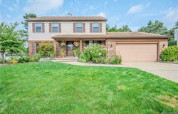 16 Cedar Ridge Drive, New York, NY 14224