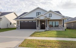 4459 Ewing Drive, Dubuque, IA 52002