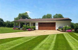385 Cochran Road, Aurora, OH 44202