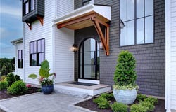 2 Stone Bridge Drive, Middletown, RI 02842