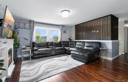 1160 Warwick Circle N, Hoffman Estates, IL 60169