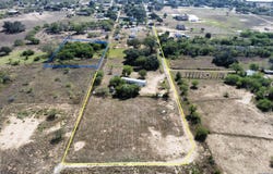 116 Tecolote Ln, Floresville, TX 78114